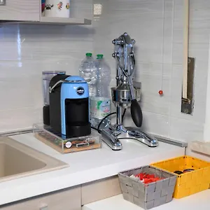  Appartamento Intero Con Giardino E Colazione Dario Italia